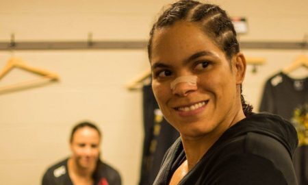 Amanda Nunes é campeã peso-galo e peso-pena do UFC