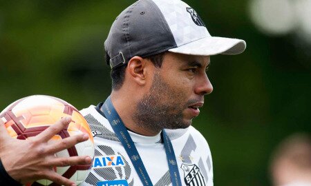 O técnico Jair Ventura, do Santos, na Série A do Brasileirão