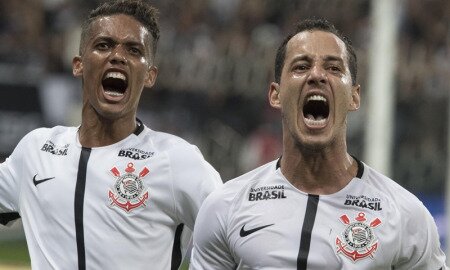 Rodriguinho comemora gol pelo Corinthians no Brasileirão 2018
