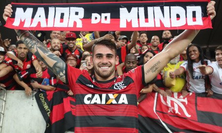 O atacante Felipe Vizeu, do Flamengo, favorito nas casas de apostas no Brasileirão