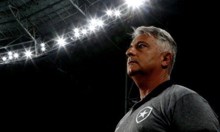 Análise do jogo entre Nacional-PAR e Botafogo pela Copa Sul-Americana 2018 e saída do técnico Marcos Paquetá.