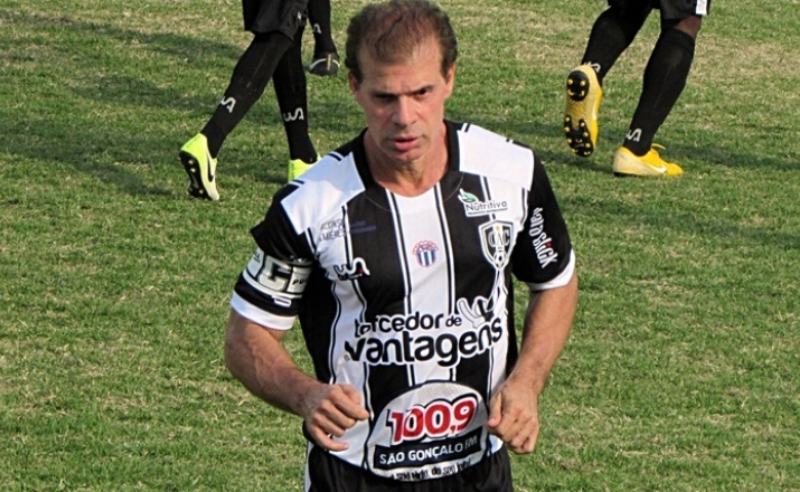 Túlio Maravilha agora joga pelo Atlético Carioca