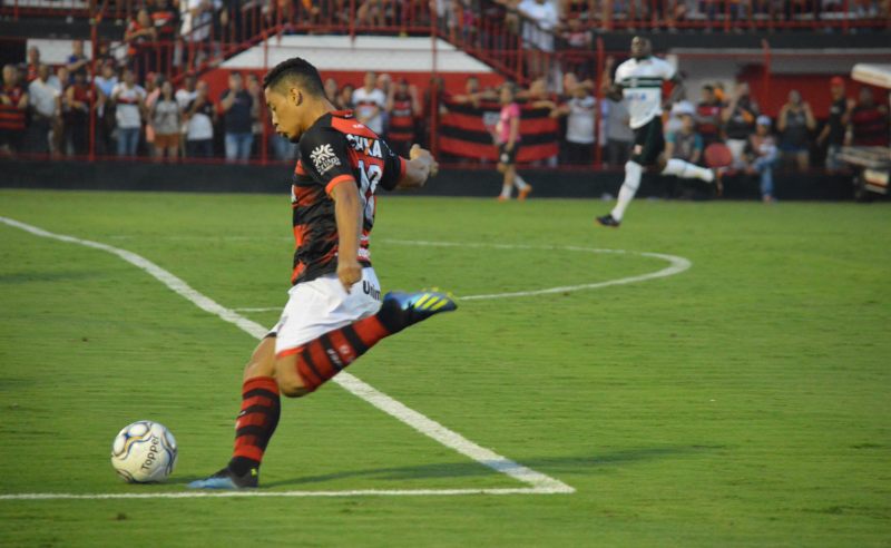 Jogador do Atlético-GO