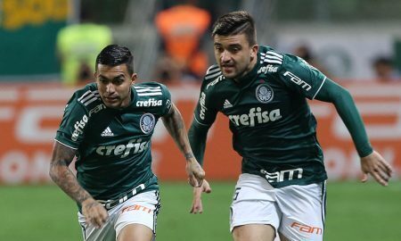 O jogador Dudu, da SE Palmeiras, em jogo contra a equipe do Santos FC, durante partida valida pela trigésima segunda rodada, do Campeonato Brasileiro, Série A, na Arena Allianz Parque.