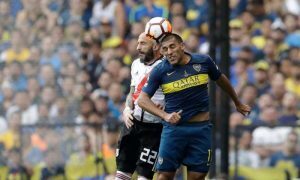 Jogadores do Boca Juniors e River Plate