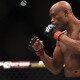 Anderson Silva é ex-campeão dos médios do UFC