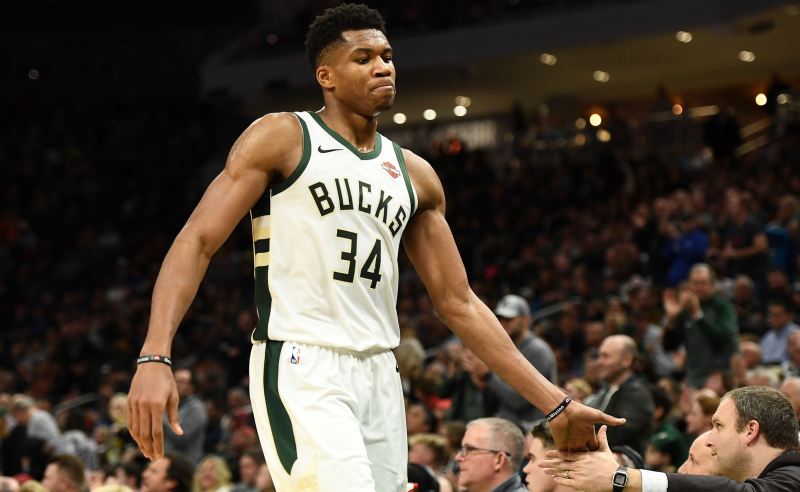 Giannis Antetokounmpo dos Milwaukee Bucks