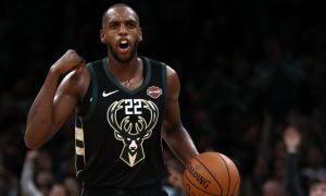 Khris Middleto dos Milwaukee Bucks