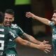 Luan e outros jogadores do Palmeiras