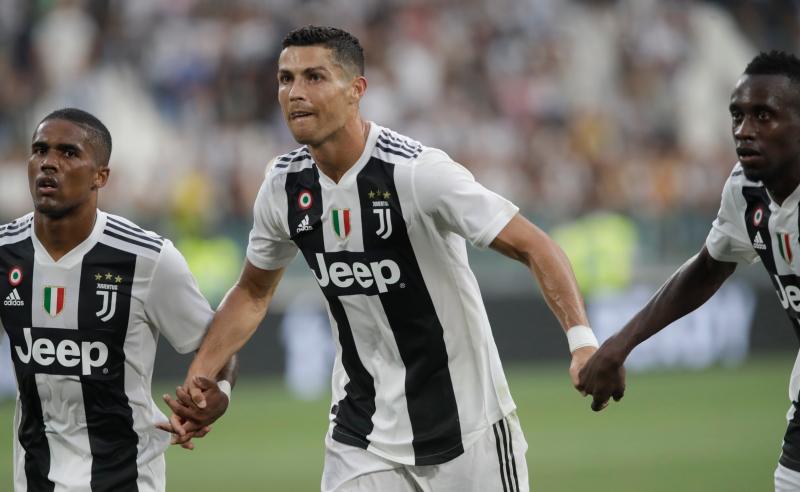 Cristiano Ronaldo, Douglas Costa e Blaise Matuidi do Juventus