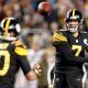 Ben Roethlisberger e James Conner dos Pittsburgh Steelers