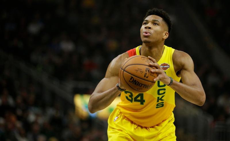 Giannis Antetokounmpo dos Milwaukee Bucks
