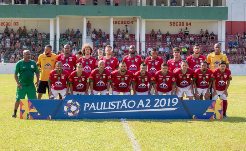 Jogadores da Portuguesa Santista