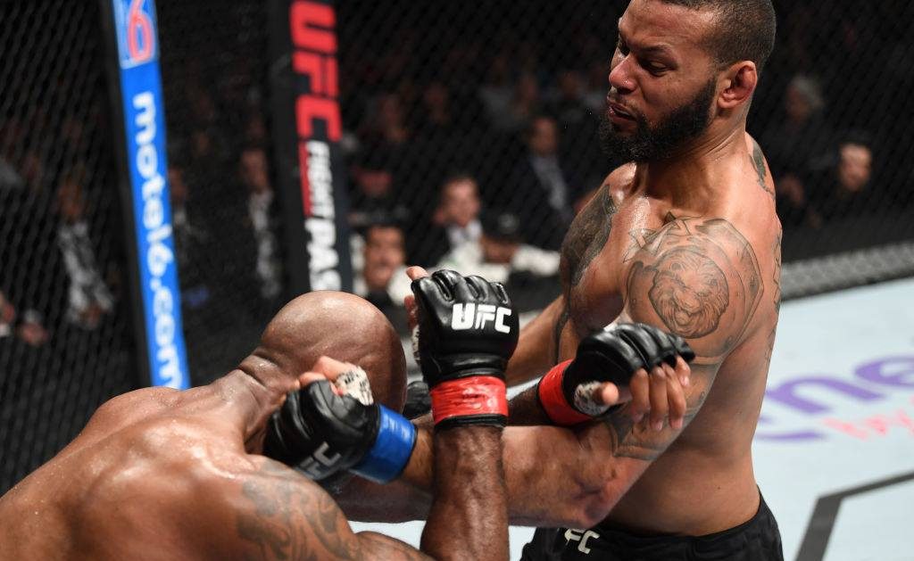 Thiago Marreta nocauteou Jimi Manuwa no UFC 231