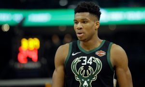 Giannis Antetokounmpo dos Milwaukee Bucks