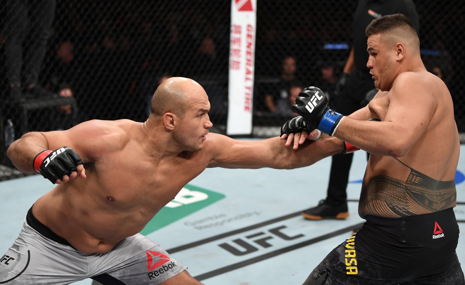 Junior Cigano é ex-campeão dos pesados do UFC