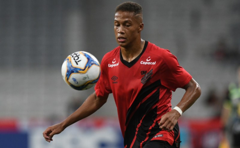 Vitinho do Athletico-PR