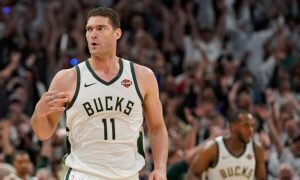 Brook Lopez dos Milwaukee Bucks