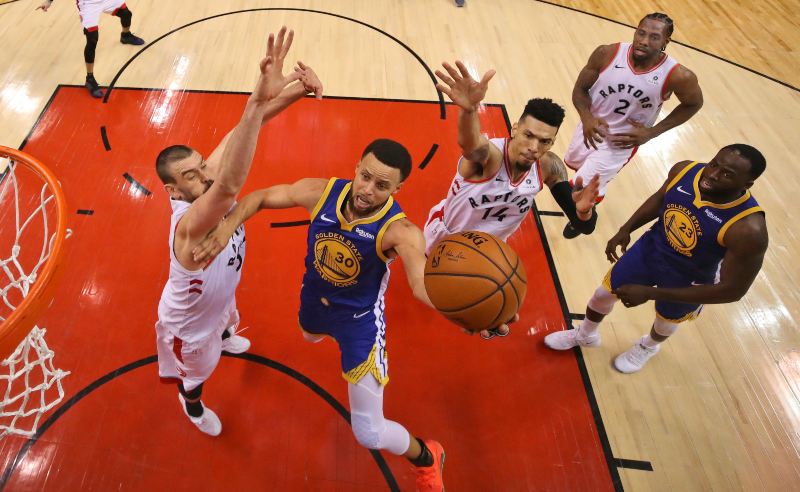 Stephen Curry dos Golden State Warriors