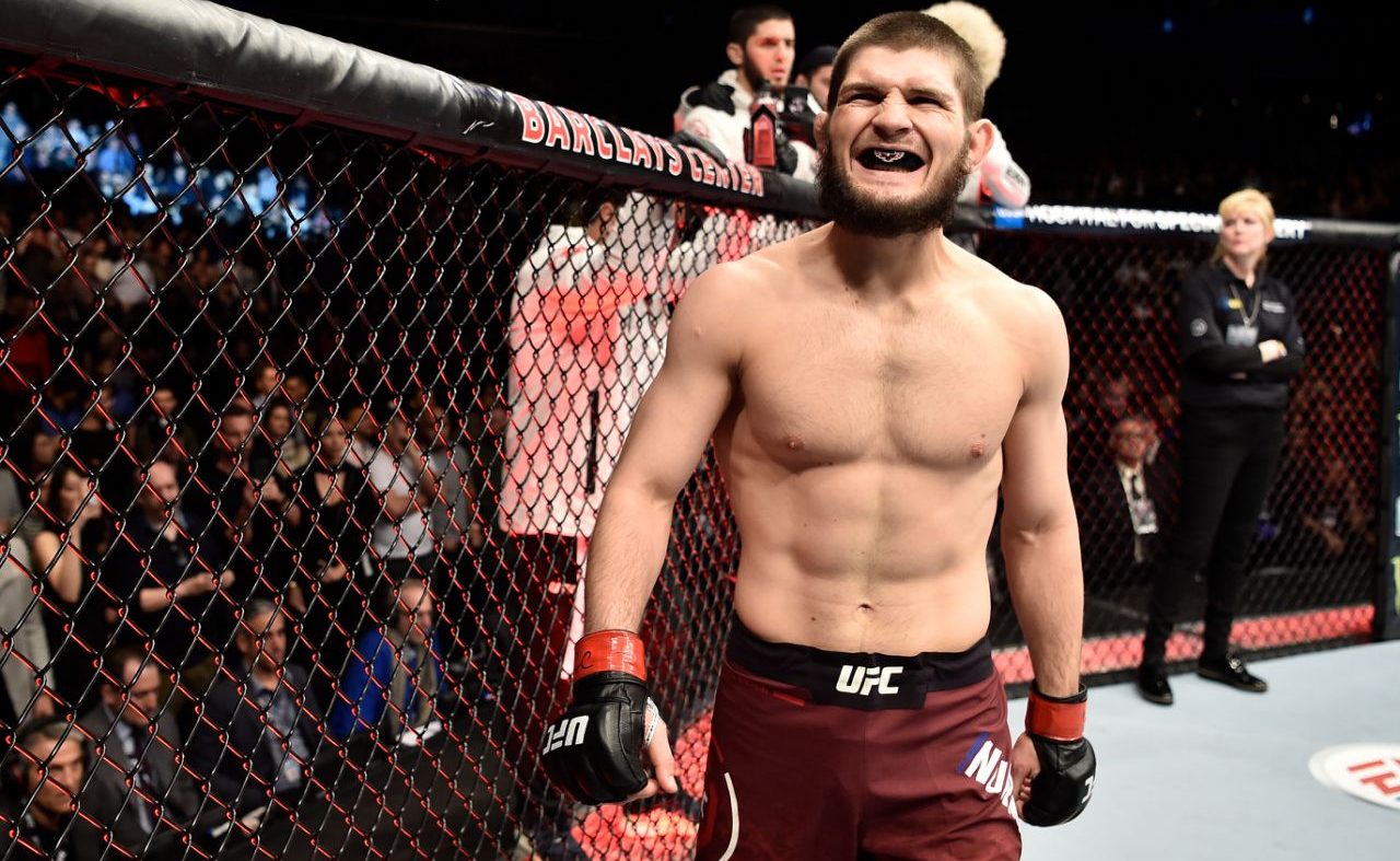 Khabib Nurmagomedov é campeão peso-leve do UFC