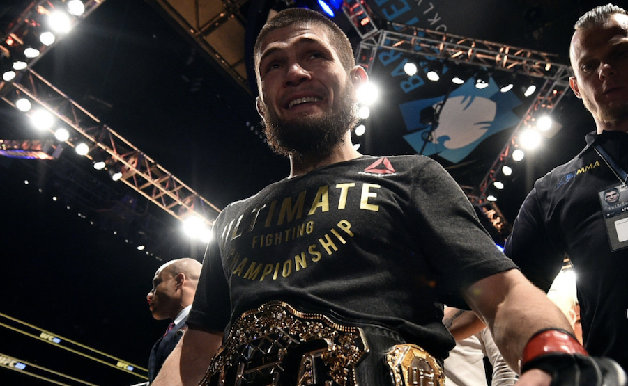 Khabib Nurmagomedov é campeão peso leve do UFC