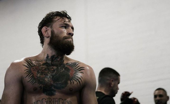 Conor McGregor é ex-campeão do UFC