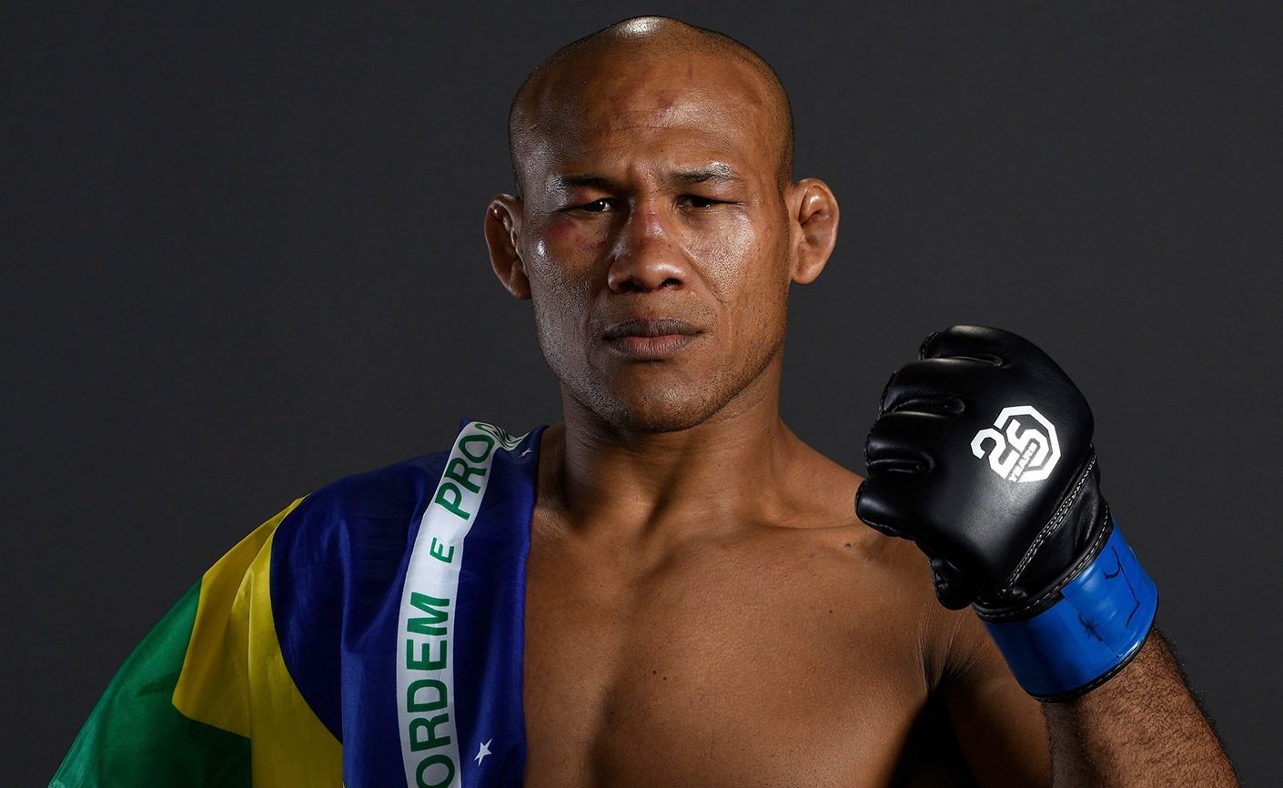 Ronaldo Jacaré é lutador peso médio do UFC