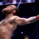 Conor McGregor é ex-campeão dos penas e dos leves do UFC