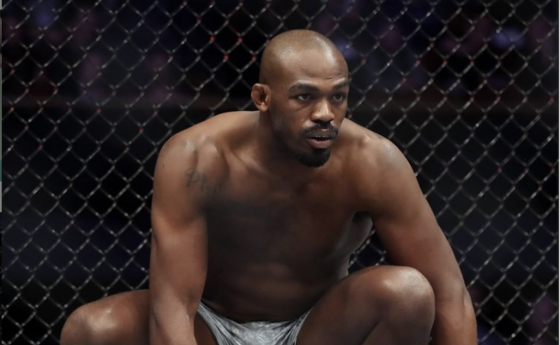 Jon Jones é campeão meio-pesado do UFC