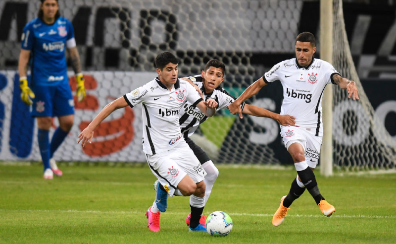 Araos e Gabriel do Corinthians