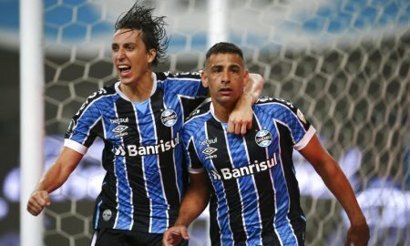 Geromel e Diego Souza do Grêmio