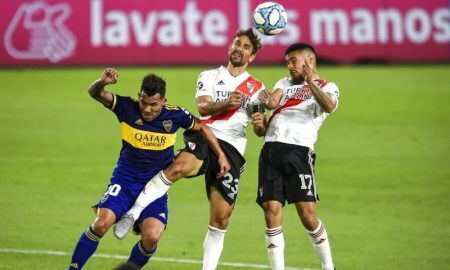 Ponzio do River Plate e Tevez do Boca Juniors
