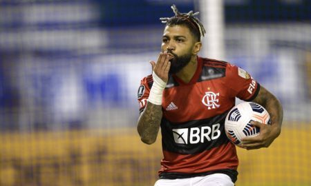 Gabriel Barbosa Gabigol Flamengo faz gol contra o Vélez