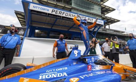 Scott Dixon comemora pole na Indy 500