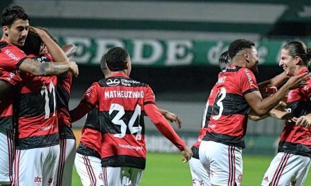 Flamengo comemora contra o Coritiba