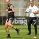 Fábio Santos e Sylvinho em treino no CT do Corinthians no Brasileirão 2021