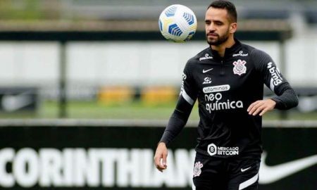 Renato Augusto, do Corinthians, em treino para o Brasileirão 2021