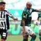 Lance do clássico Palmeiras x Santos no primeiro turno do Brasileirão 2021