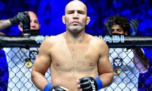 Glover Teixeira é campeão dos meio-pesados do UFC: OddsShark UFC 274 Glover x Prochazka