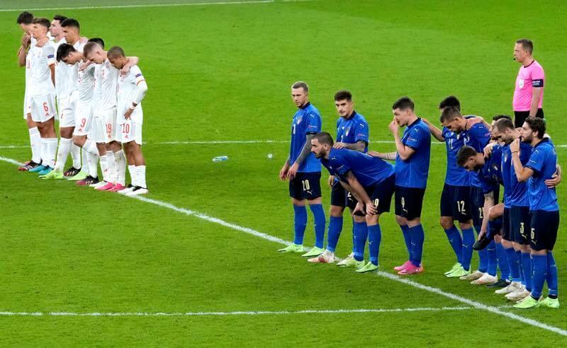Itália x Espanha na semifinal da Eurocopa 2021, em Wembley
